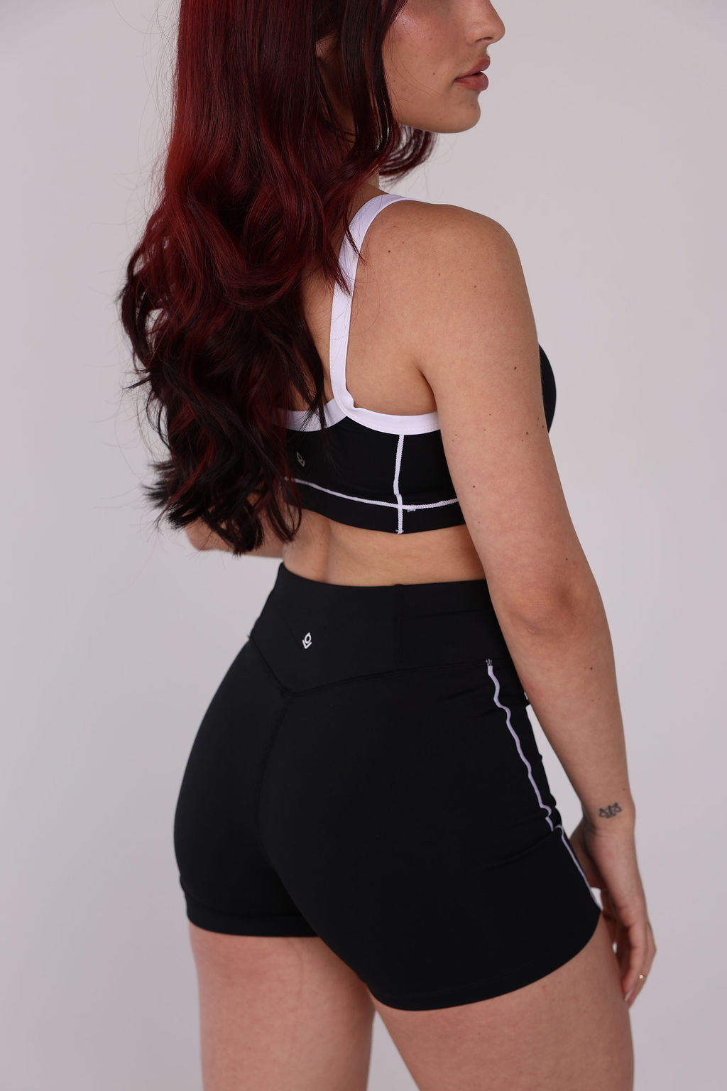 Balance Sculpt Set – Black & Ivory