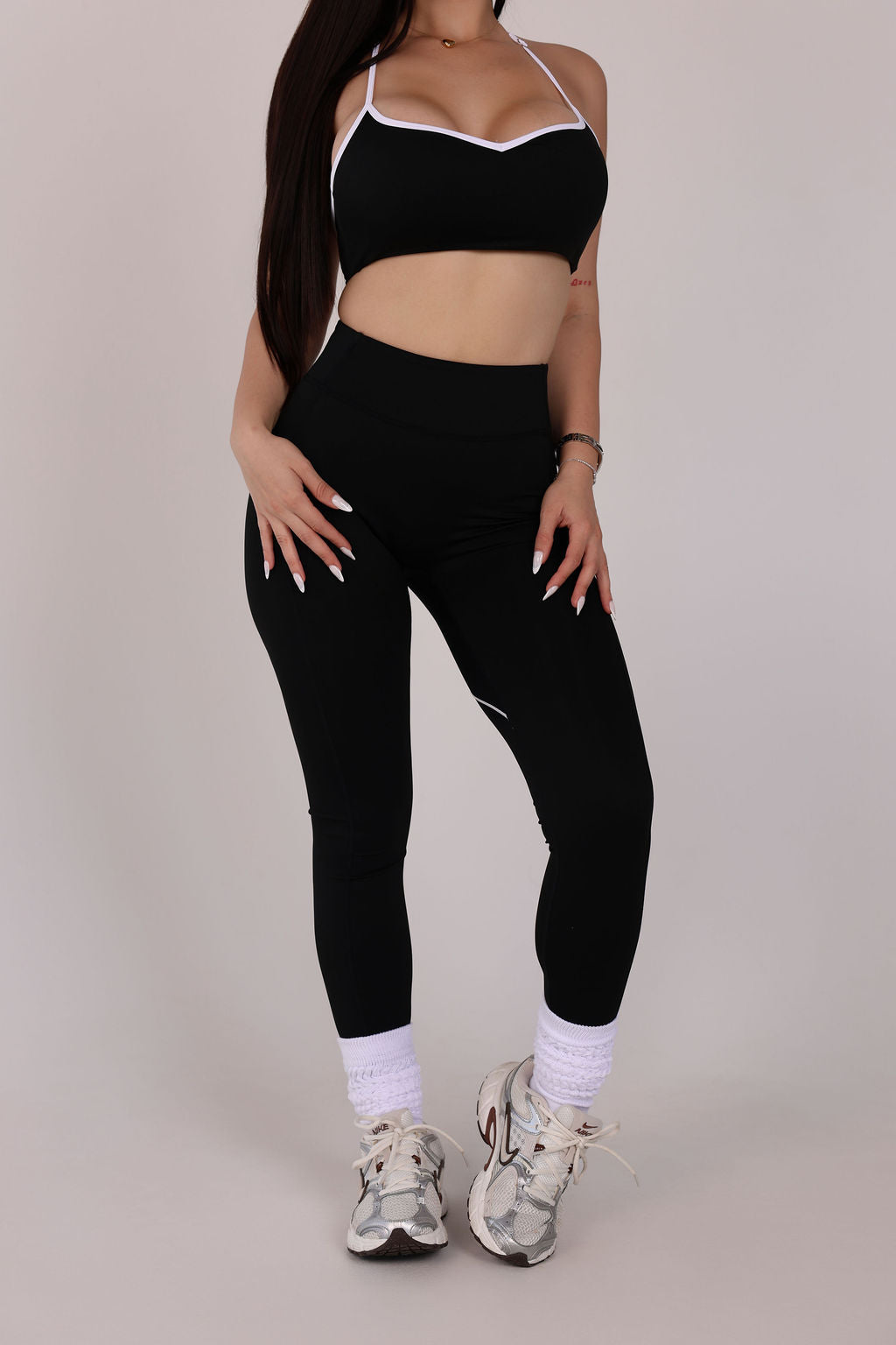 Elevated Sculpt Set – Black & Ivory